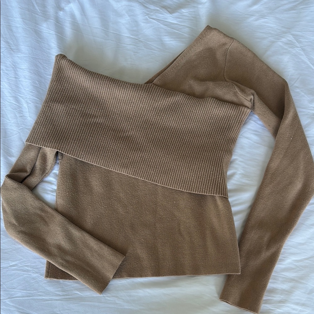 Line + Dot Off-Shoulder Camel Sweater